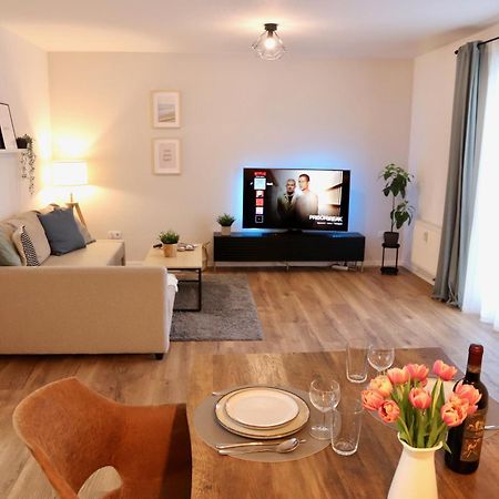 Geraeumiges 2R City-Apartment Uninaehe Mit Tv Streaming, Terrasse 마그데부르크 외부 사진