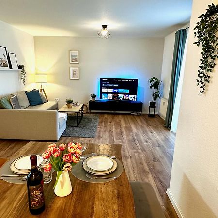 Geraeumiges 2R City-Apartment Uninaehe Mit Tv Streaming, Terrasse 마그데부르크 외부 사진