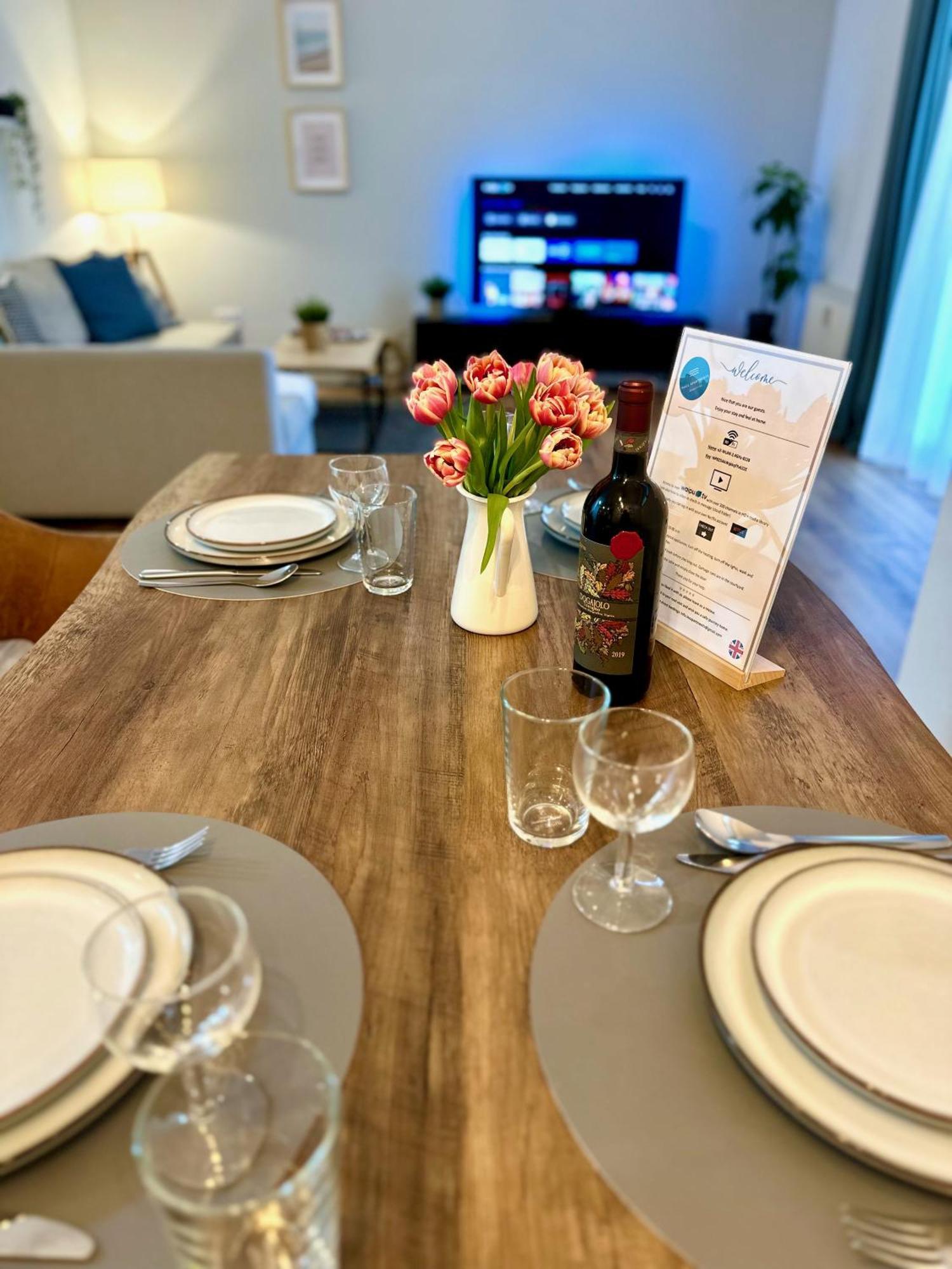 Geraeumiges 2R City-Apartment Uninaehe Mit Tv Streaming, Terrasse 마그데부르크 외부 사진