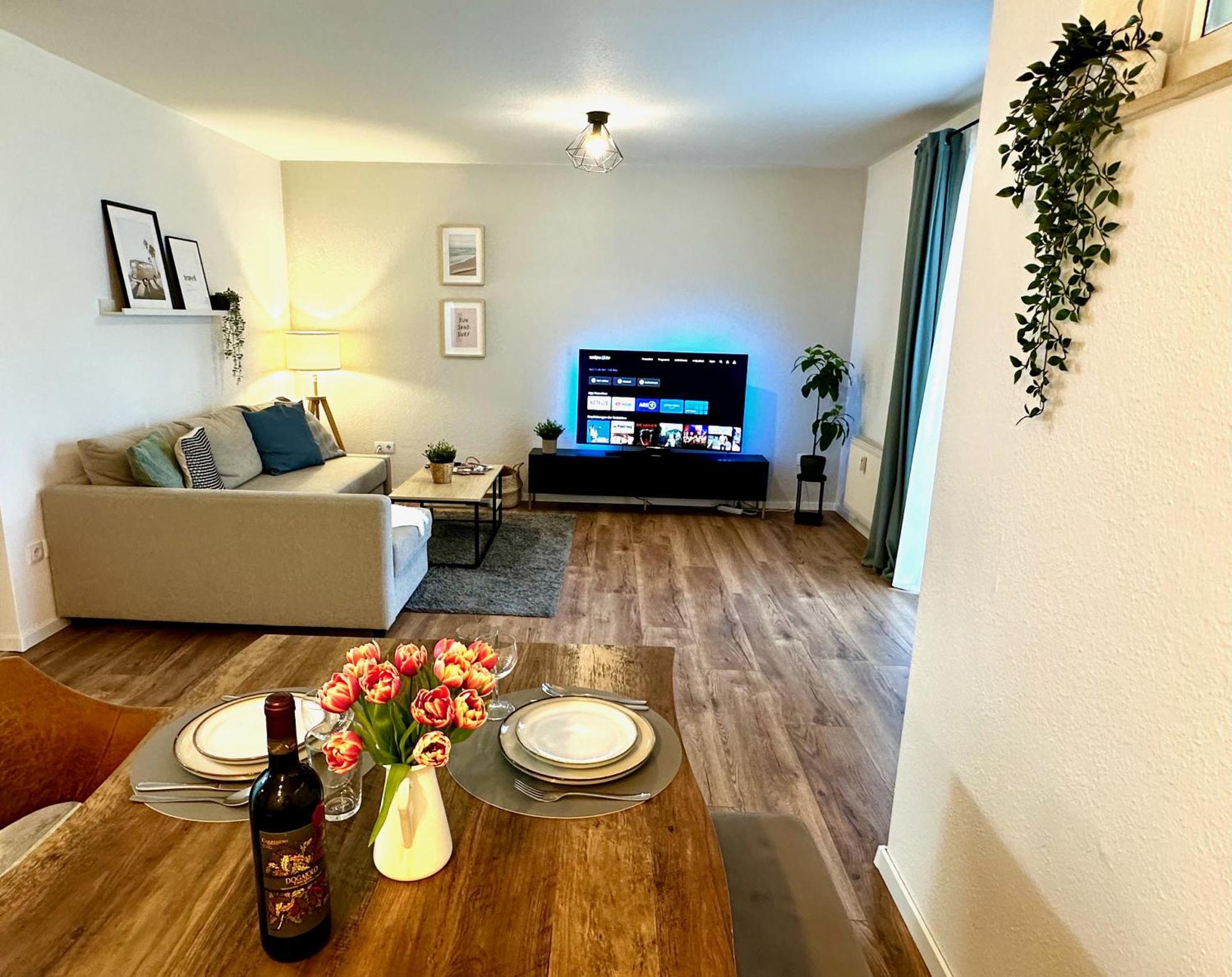 Geraeumiges 2R City-Apartment Uninaehe Mit Tv Streaming, Terrasse 마그데부르크 외부 사진